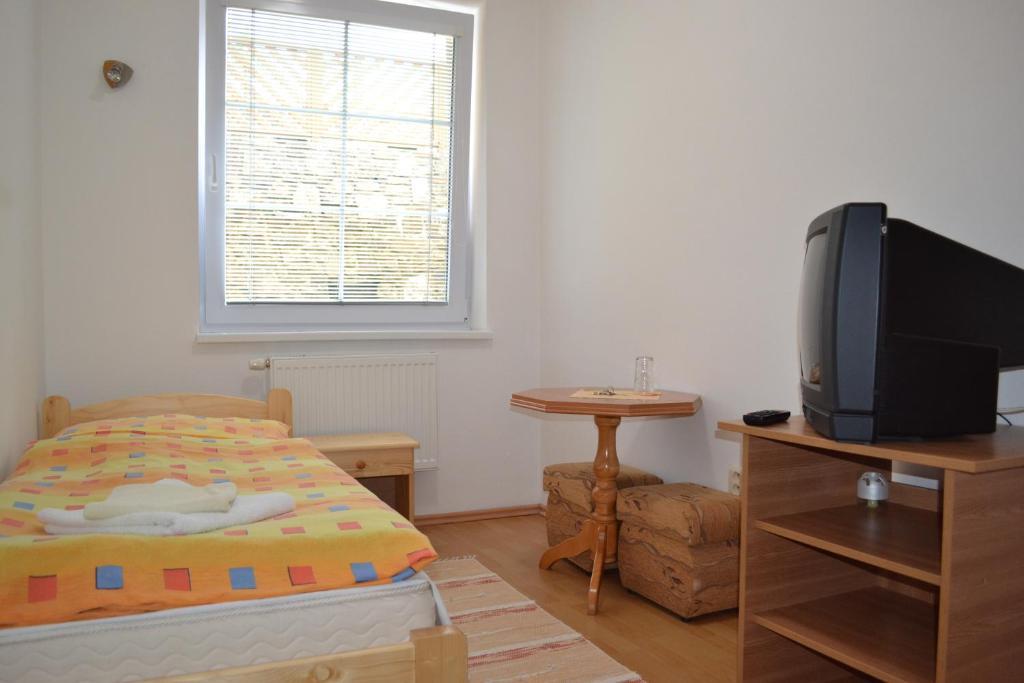 Hotel Privat Julia Vrbov Zimmer foto